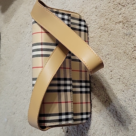 Handbags - Burberry  bag